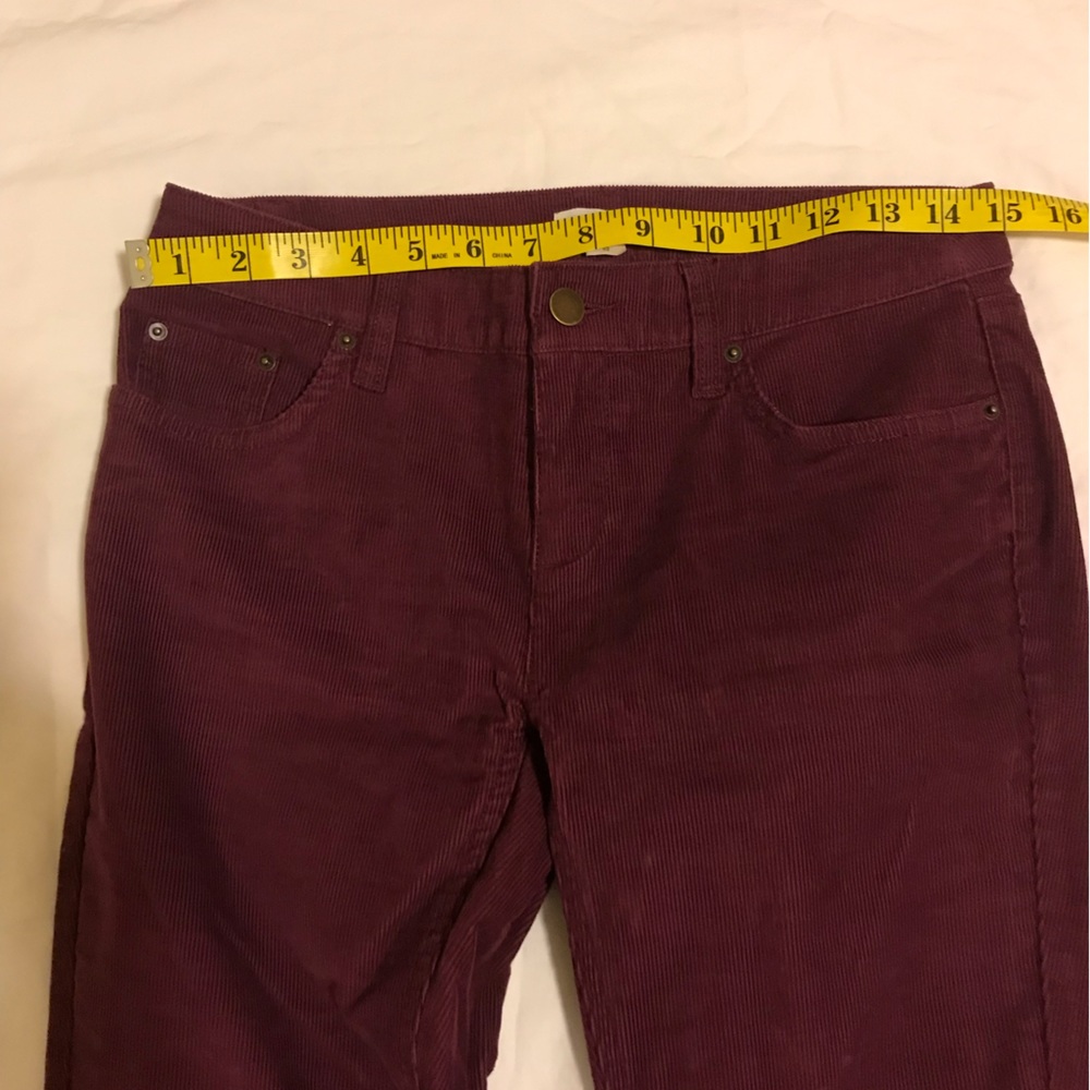 Garnet Hill size 2 skinny burgundy corduroy pants. New without tag. NWOT